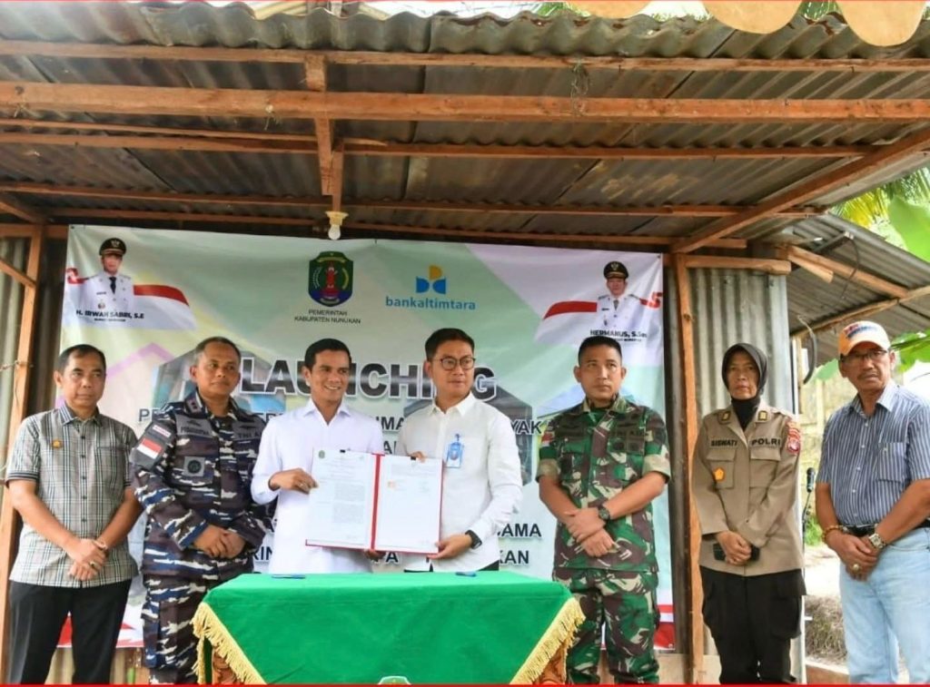 Bupati Irwan Sabri Launching Program Rehab Rumah Tidak Layak Huni